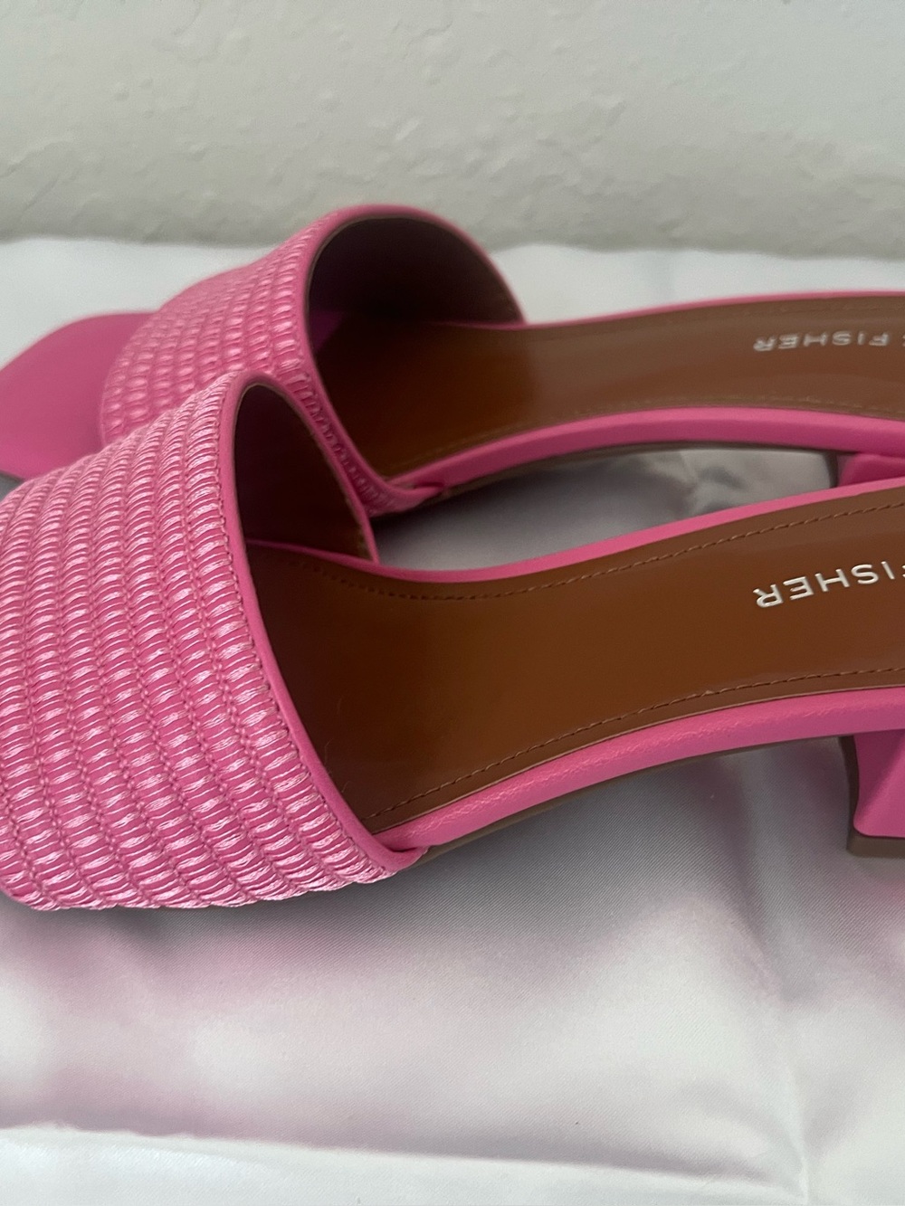 Marc Fisher Pink Slide Sandals Women’s Size 9M - Picture 1 of 5